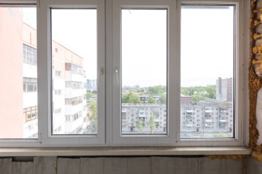 Apartmanın balkonundan manzara