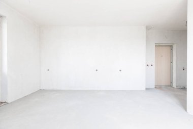 Dairenin içi gri renklerle süslenmemiş.