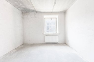 Dairenin içi gri renklerle süslenmemiş.