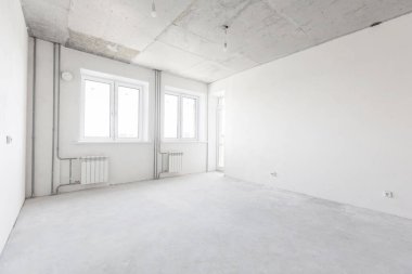 Dairenin içi gri renklerle süslenmemiş.