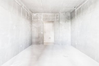 Dairenin içi gri renklerle süslenmemiş.