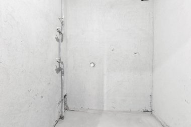 Dairenin içi gri renklerle süslenmemiş.