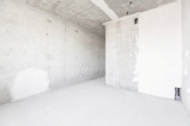 Dairenin içi gri renklerle süslenmemiş.