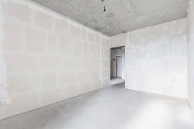 Dairenin içi gri renklerle süslenmemiş.