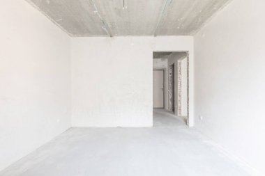 Dairenin içi gri renklerle süslenmemiş.