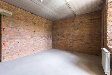 Dairenin içi gri renklerle süslenmemiş.