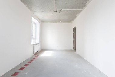 Dairenin içi gri renklerle süslenmemiş.