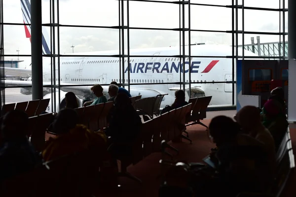 Hava Fransa A380 uçak üzerinde Charles de Gaulle uluslararası Airp — Stok fotoğraf