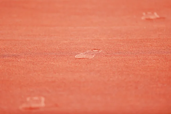 Empreinte sur court de tennis en terre battue — Photo