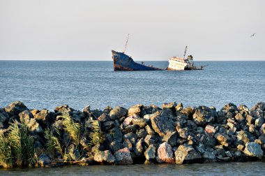 Endüstriyel batık denize terk