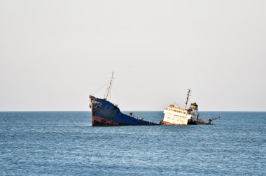 Endüstriyel batık denize terk