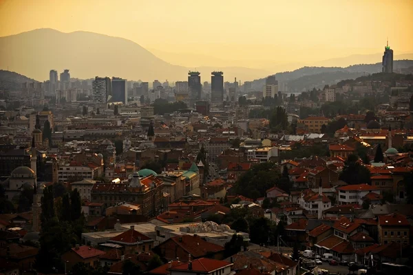 Panorama de Sarajevo al atardecer Imagen de archivo