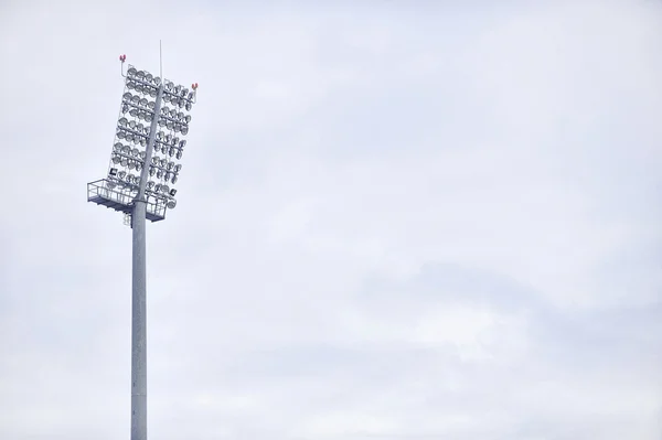 Sport arena schijnwerpers — Stockfoto