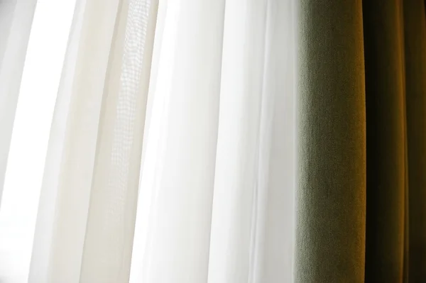 Cortina de janela de veludo — Fotografia de Stock