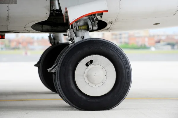 Airplane wheels — Stock Photo, Image