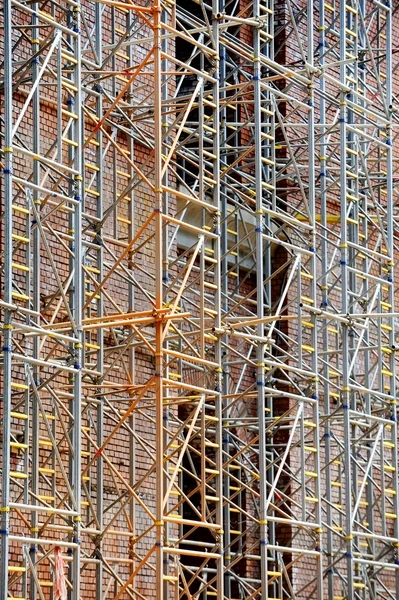 Scaffolding on construction site — Stock Photo, Image