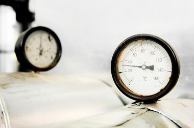 Manometre ve Isıtma boru hatları