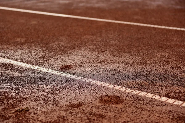 Tennisplatz nass — Stockfoto