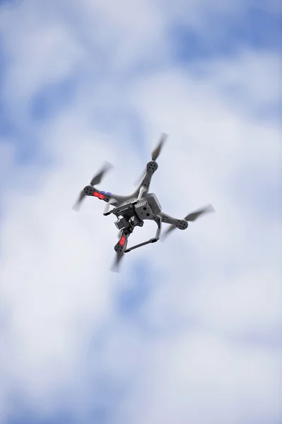 Drone de tournage aérien en action — Photo