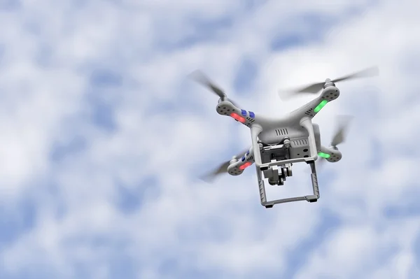 Drone de tournage aérien en action — Photo