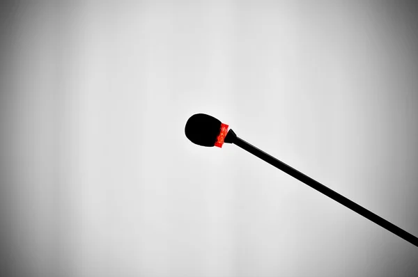 Konferencja prasowa mikrofon włączony — Zdjęcie stockowe