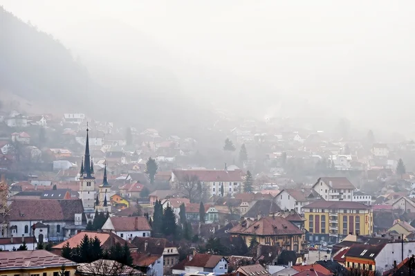 El casco antiguo de Brasov en una mañana de invierno —  Fotos de Stock