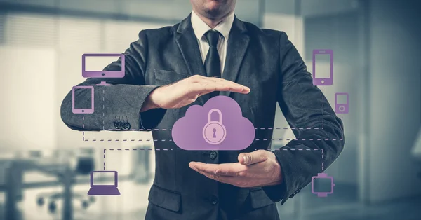 Προστασία cloud πληροφορίες δεδομένων έννοια. Ασφάλεια των δεδομένων του cloud — Φωτογραφία Αρχείου