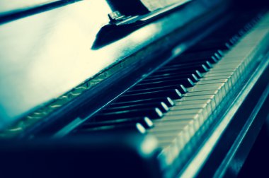 Vintage tarzı eski piyano parçası.