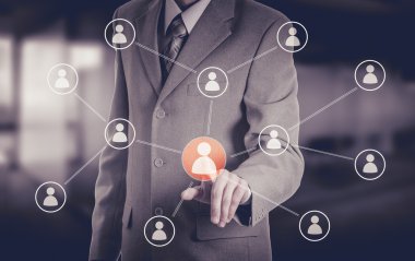 İşadamı simgesi ağ - Hr, İKY, Mlm, takım çalışması ve liderlik kavramı taşıyan el