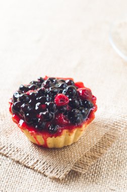 çörekler taze yaban mersini ve limon çayı