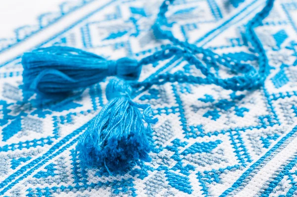 Erkek gömlek parçası bir Ukrayna nakış