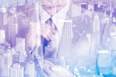 düşünme işadamı konseptiyle çift pozlama