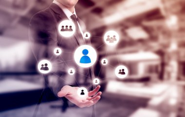 İşadamı simgesi ağ - Hr, İKY, Mlm, takım çalışması ve liderlik kavramı taşıyan el