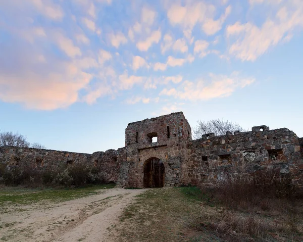 this ruins are the Castle of Eger copy. Made for the historical Hungarian movie filming. The movie is the siegle of Eger castle.