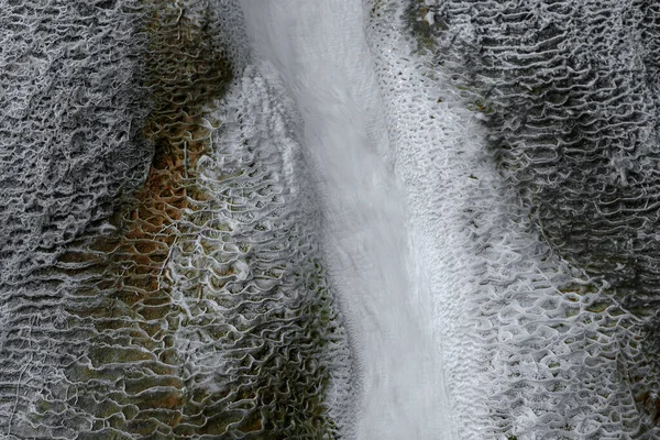 Una Fuente Agua Mineral Naturaleza — Foto de Stock