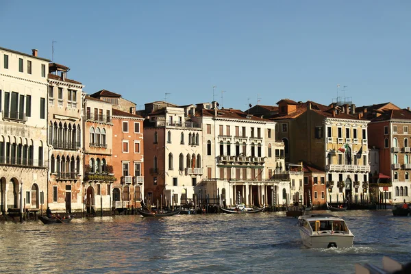 Der Große Kanal Von Venedig Und Gebäude Gondeln Boote Und — Stockfoto