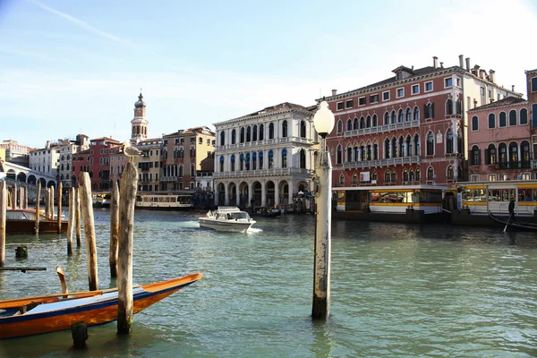 Der Große Kanal Von Venedig Und Gebäude Gondeln Boote Und — Stockfoto