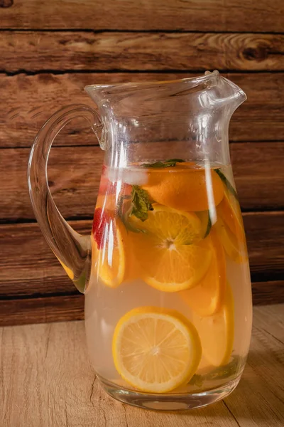 Large Glass Pitcher Citrus Flavored Water Homemade Lemonade Glass Jar — Stock Photo, Image