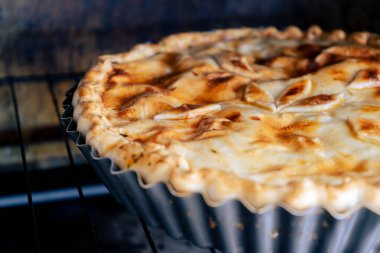 Eski bir fırında kısmi pasta ya da kiş manzarası. Sağlıklı ve doğal yiyecekler..