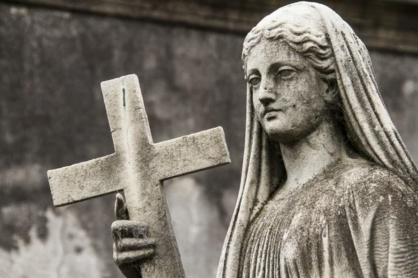 Christian woman statue in the cemetery or Recoleta — Stock Photo, Image
