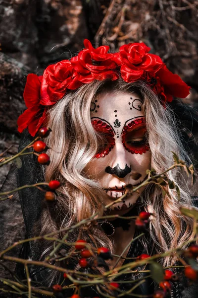 Calavera Catrina Nın Yakın Plan Portresi Kafatası Şekeri Makyajlı Genç — Stok fotoğraf