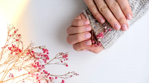 Woman Hands Beautiful Nude Manicure Holding Delicate Pink Gypsophila Baby — Stock Photo, Image