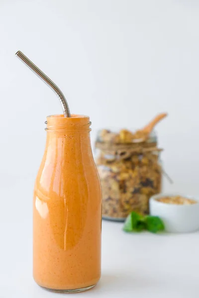 Seizoensgebonden Pompoen Wortel Smoothie Drinken Detox Met Eco Metalen Drinkstro — Stockfoto