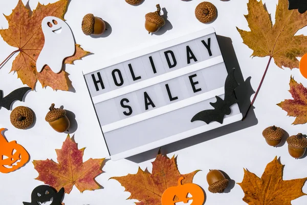 Leuchtkasten Mit Text Holiday Sale Halloween Herbstblätter Dekorationen Sale Einkaufskonzept — Stockfoto