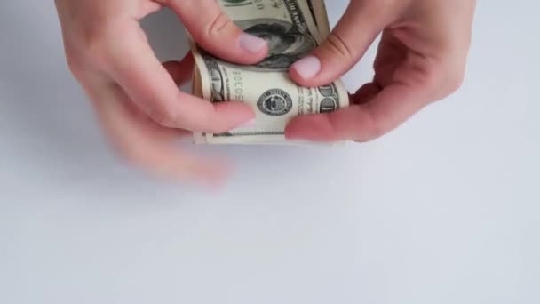 Working businesswoman hands at office workplace desk. Counting money for salary. Investment savings. Finances, economy and home concept. Business budget of wealth. Workspace — Stock Video