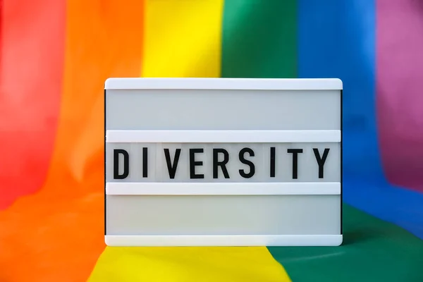 Szivárvány Zászló Villanydobozzal Szöveges Diversity Szivárvány Lgbtq Zászló Selyem Anyagból — Stock Fotó