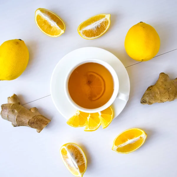 Trendy Flat Lay Ginger Hot Immunity Boosting Vitamina Natural Drink — Foto de Stock