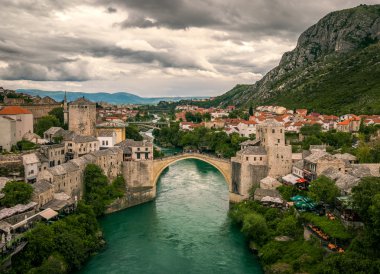Mostar, Bosna ve Hersek - Neretva Nehri 16. yüzyıl Köprüsü
