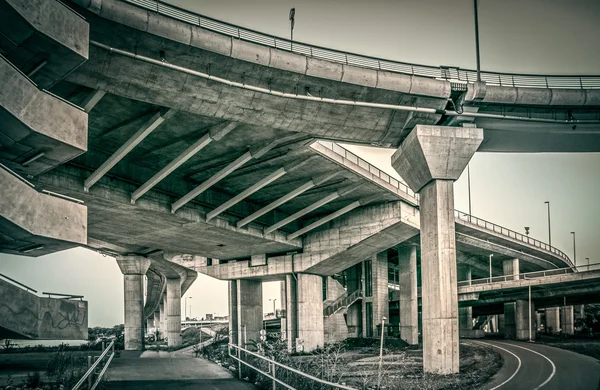 Under motorvägen struktur — Stockfoto