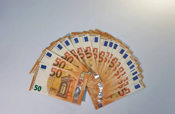 Egy Halom Eurós Bankjegy Eurobankjegyek Fehér Háttérrel Fizetés Megtakarítások Európai — Stock Fotó